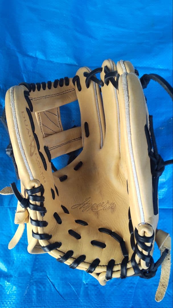 Rawlings 軟式グローブ ベージュ EST. 1887