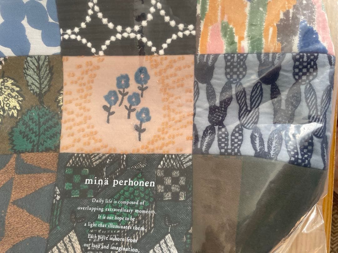 ミナペルホネンminaperhonenピースバッグ