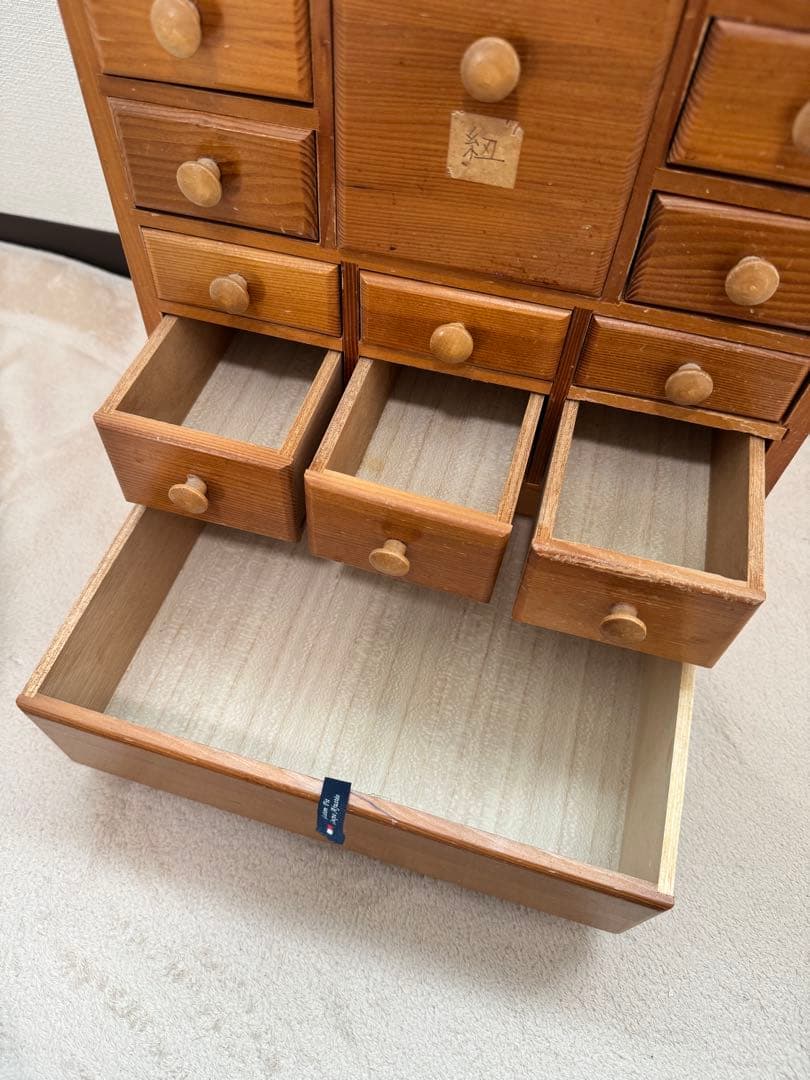 昭和レトロ 木製薬箱 ミニチェスト 箪笥 引き出し収納 19引き出し 9段