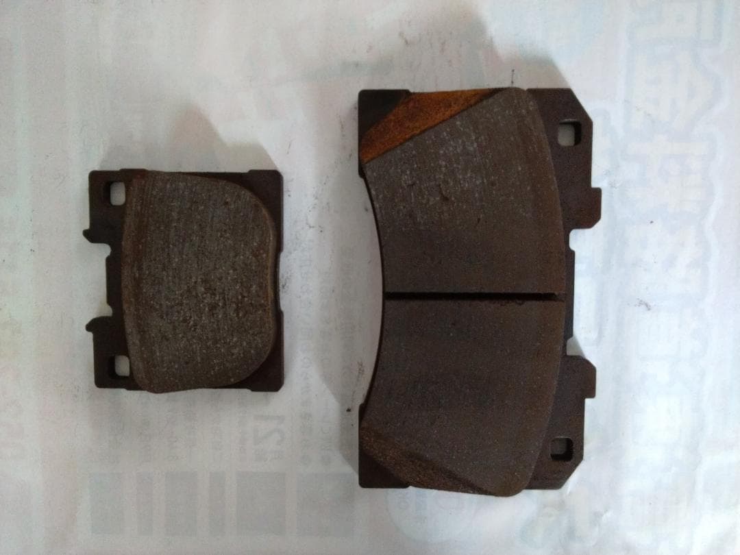 トヨタGRヤリス　純正ブレーキパッド前後セット1台分