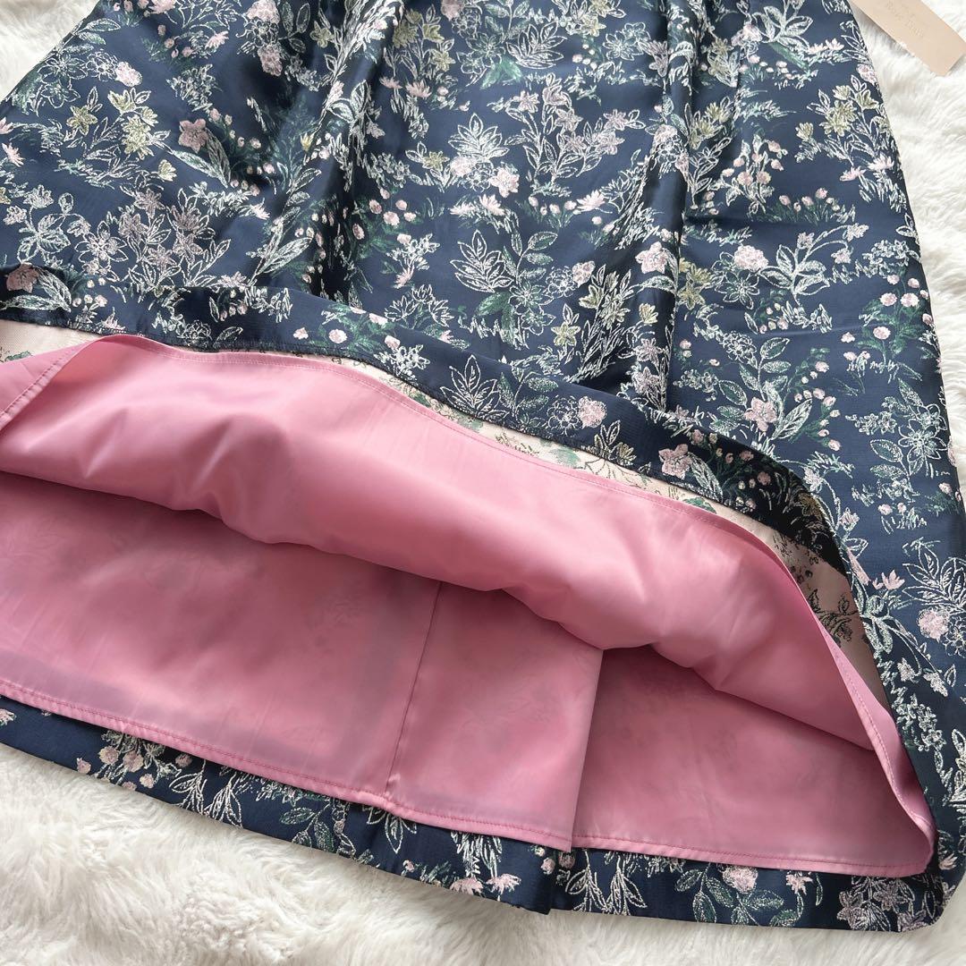 大きいサイズ✨新品　ローズティアラ★ジャガードフレアスカート　花柄　ネイビー