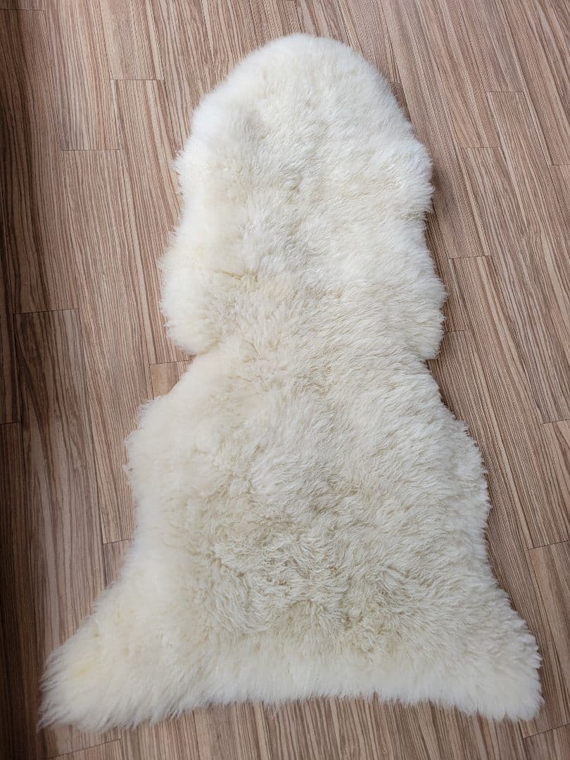 美品ニュージーランド産ムートンホワイト系 シープスキンラグピュアバージンウール