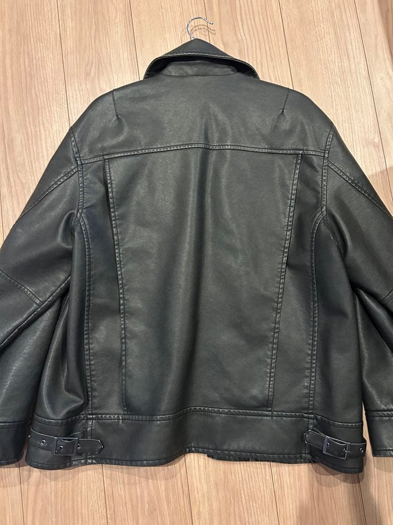 SLY ヴィンテージボクシー フェイクレザージャケット　ブラック