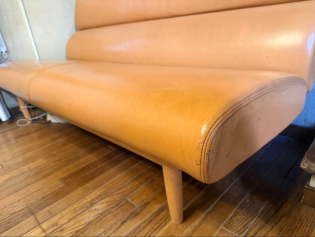 最高級本革ソファ　3人がけ　子供なら5人いけます柔らかくもなく硬すぎでもなく最高