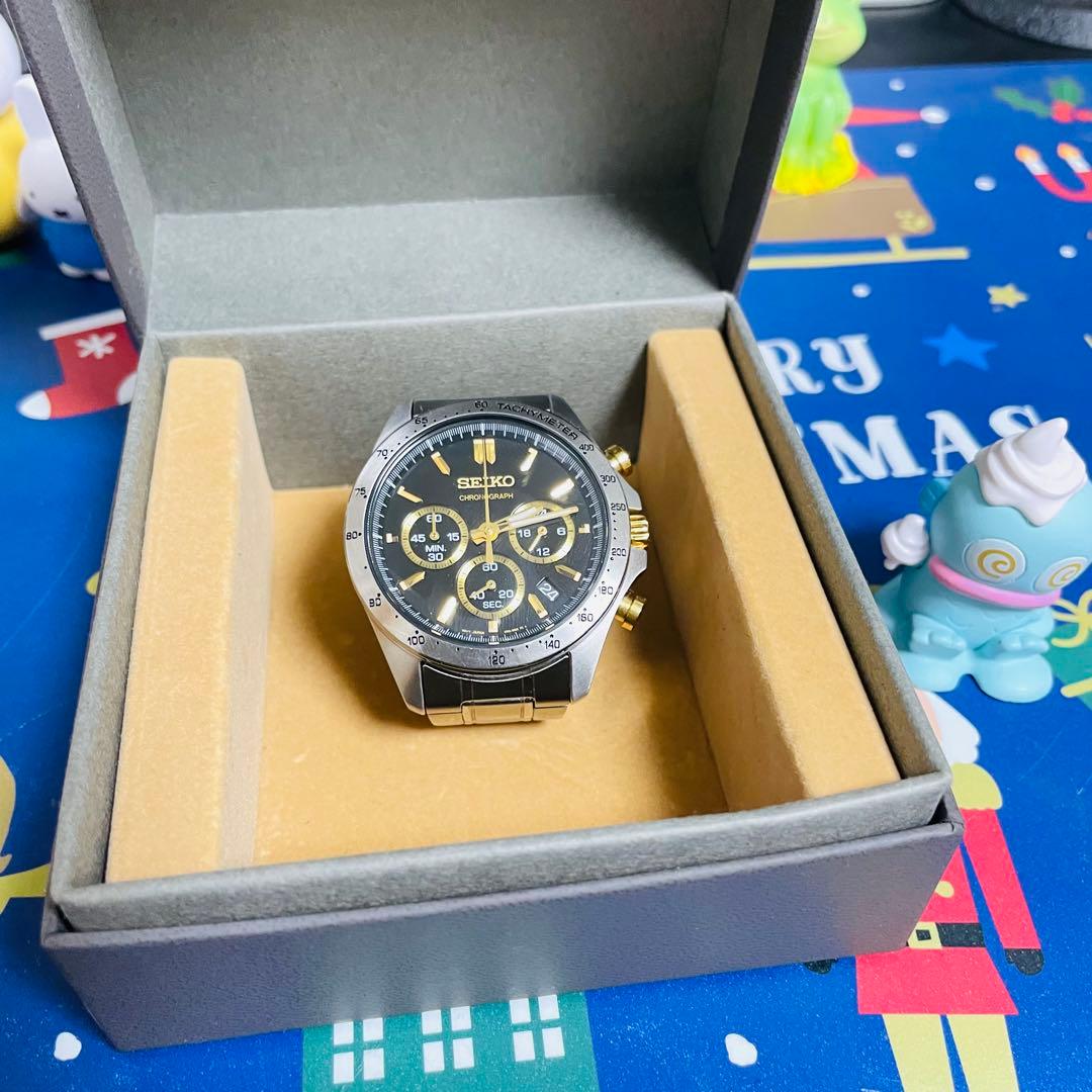 SEIKO SBTR015 黒と金のクロノグラフデザイン腕時計