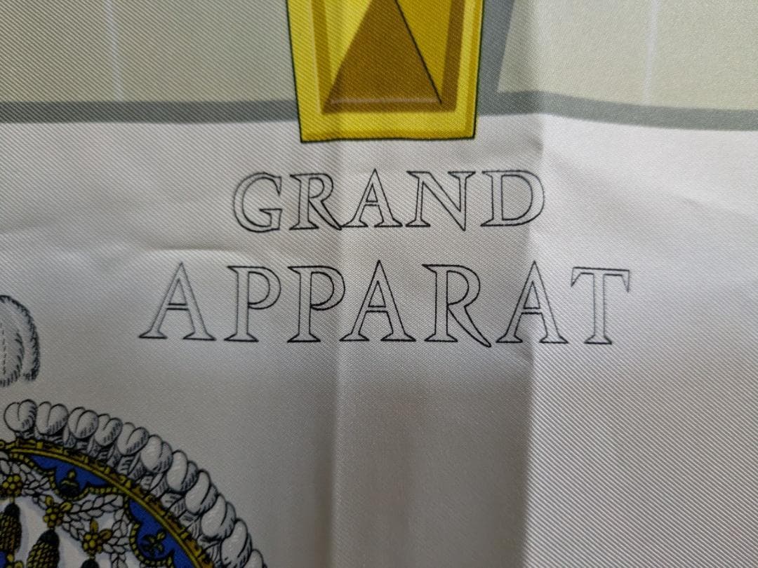 HERMÈS GRAND APPARAT スカーフ