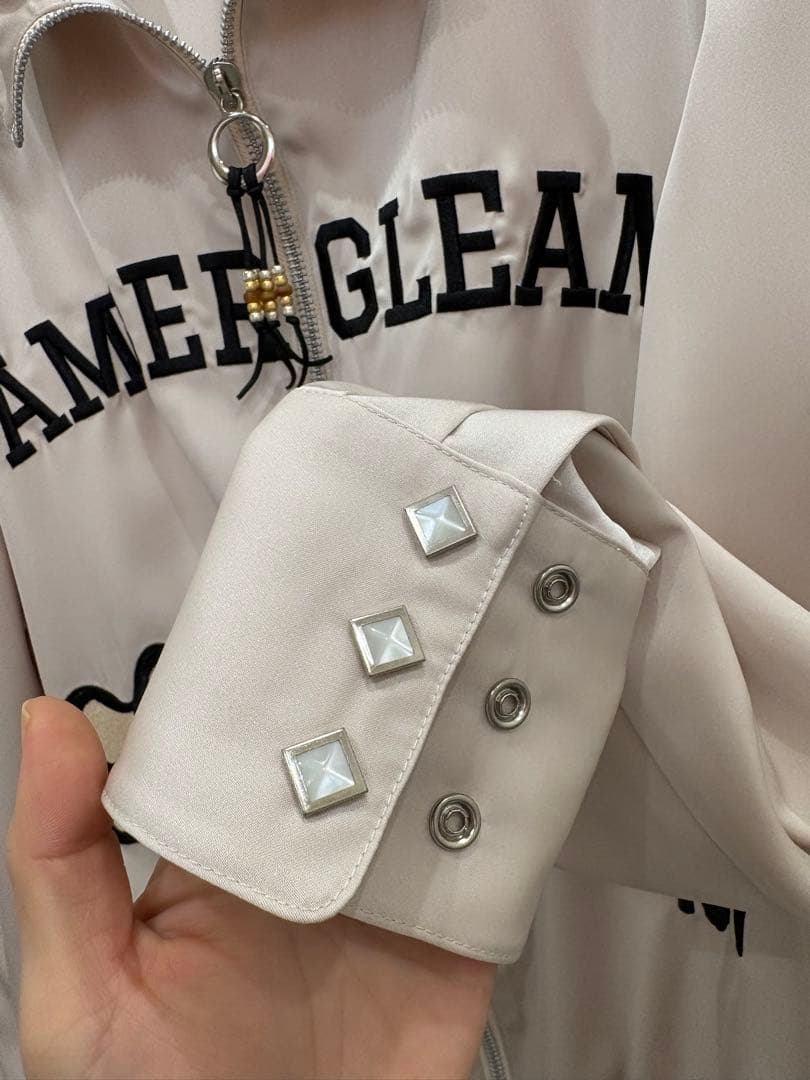 AMBERGLEAM サテン ジップアップジャケット