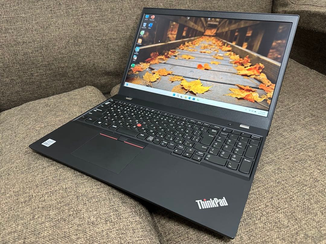 ThinkPad 15.6インチ ノートPC i7 10世代　office