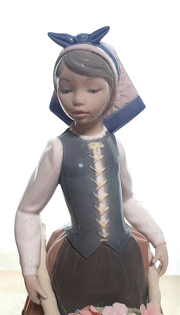 リヤドロ LLADRO 「花車を押す少女」(中古品)