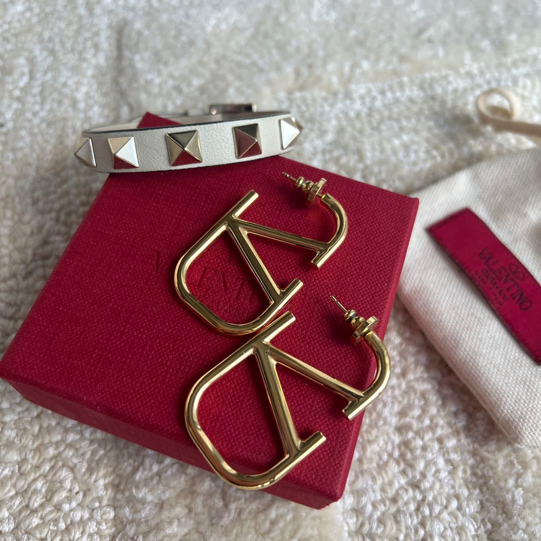 VALENTINO ピアス ブレスレット セット