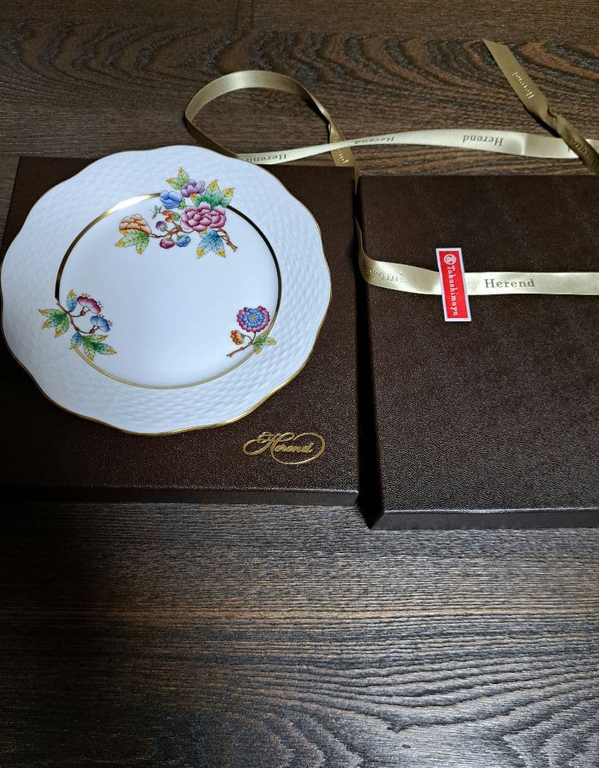 新品　Herend　ヴィクトリアゴールド　プレート