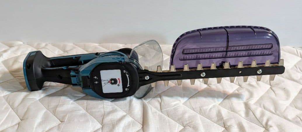 美品！マキタ ミニ生垣バリカン　MUH267D　18V