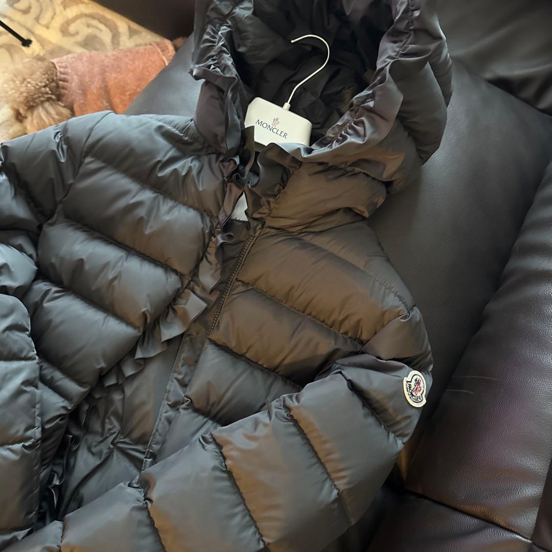 最終価格‼️モンクレールフリルフード付きダウンコート