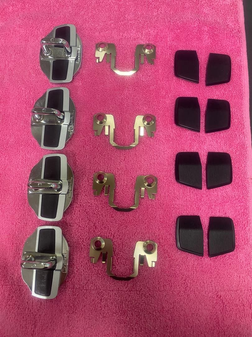 TRD ドアスタビライザー MS304-00001 4個セット