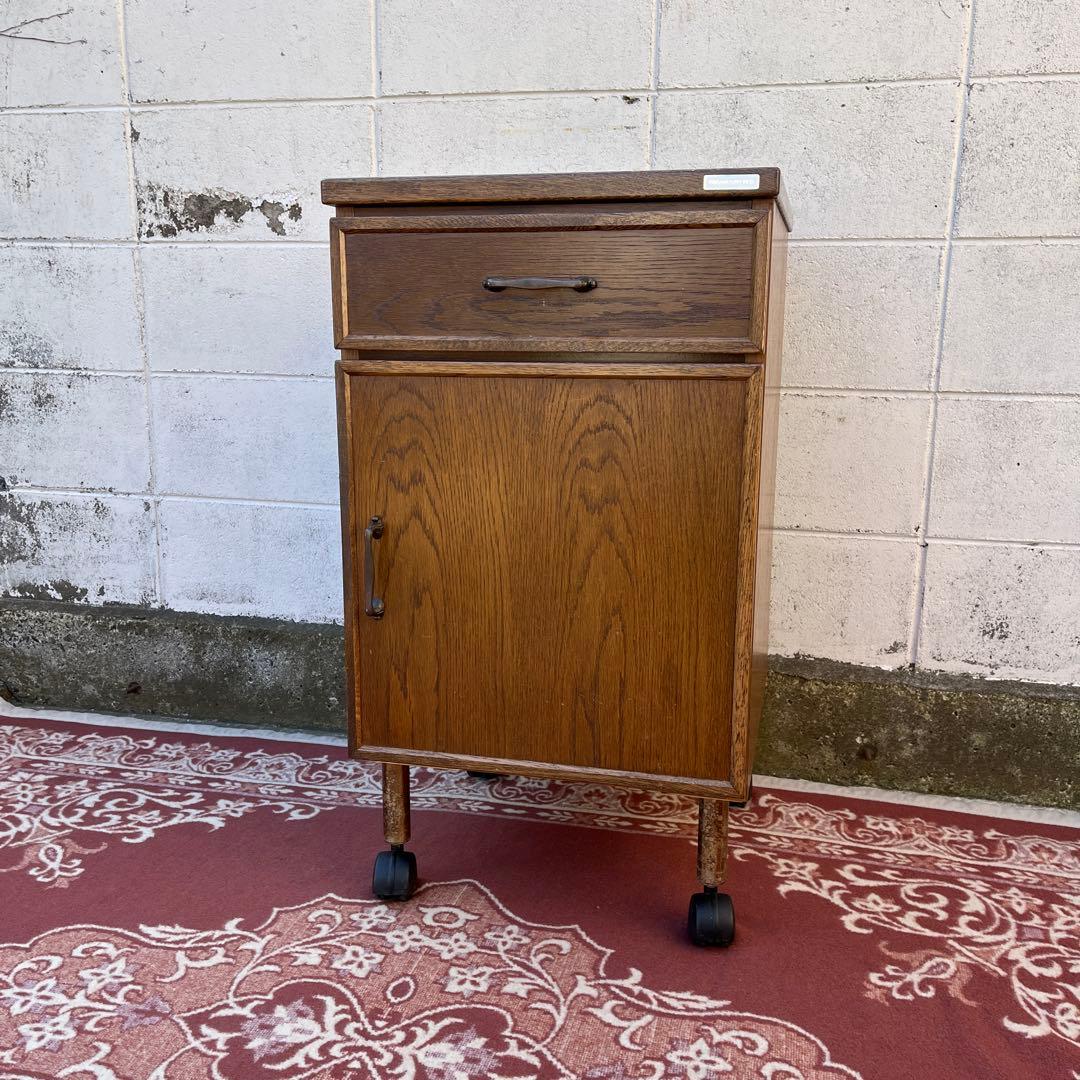 オーク材木製家具◾️パラマウントベッド 脚×キャスター付き チェスト キャビネット