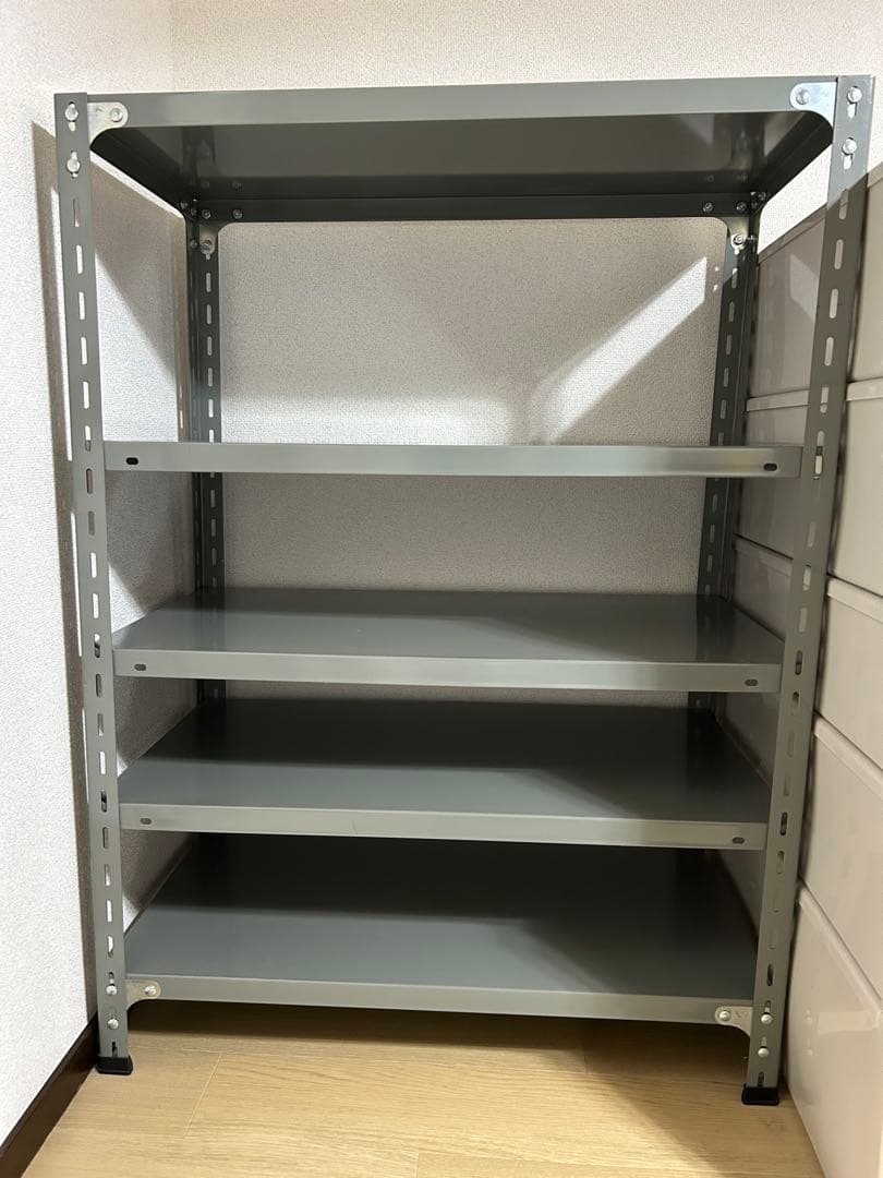 D&DEPARTMENTの工業用スチールシェルフ　グレー4段