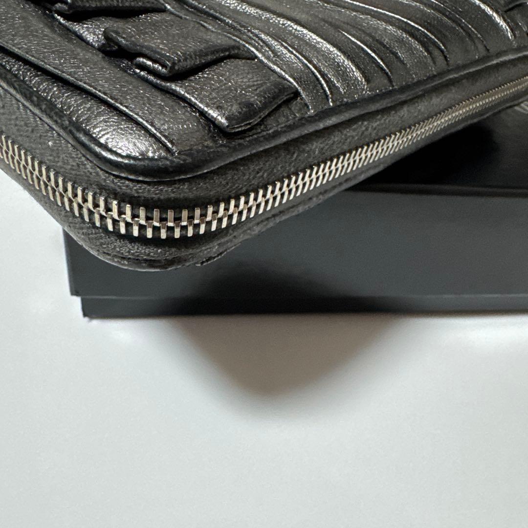 美品！【DOLCE&GABBANA】 フリル長財布