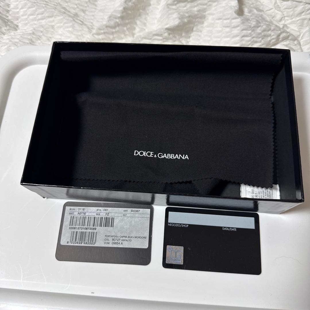 美品！【DOLCE&GABBANA】 フリル長財布