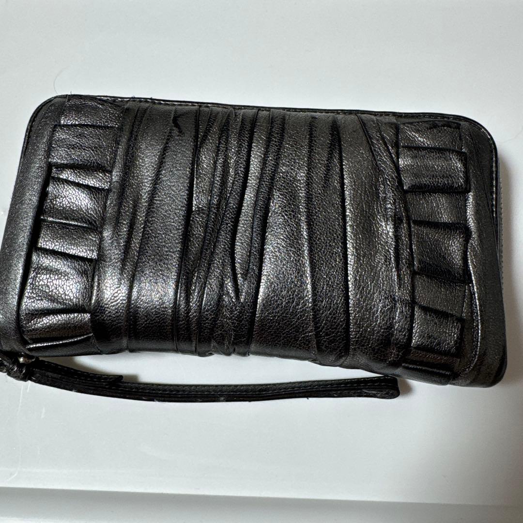 美品！【DOLCE&GABBANA】 フリル長財布