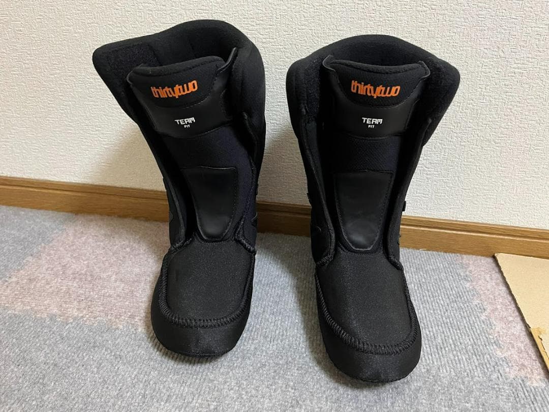 32 THIRTYTWO LASHED 27.0cm スノーボードブーツ