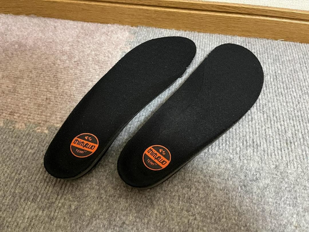 32 THIRTYTWO LASHED 27.0cm スノーボードブーツ