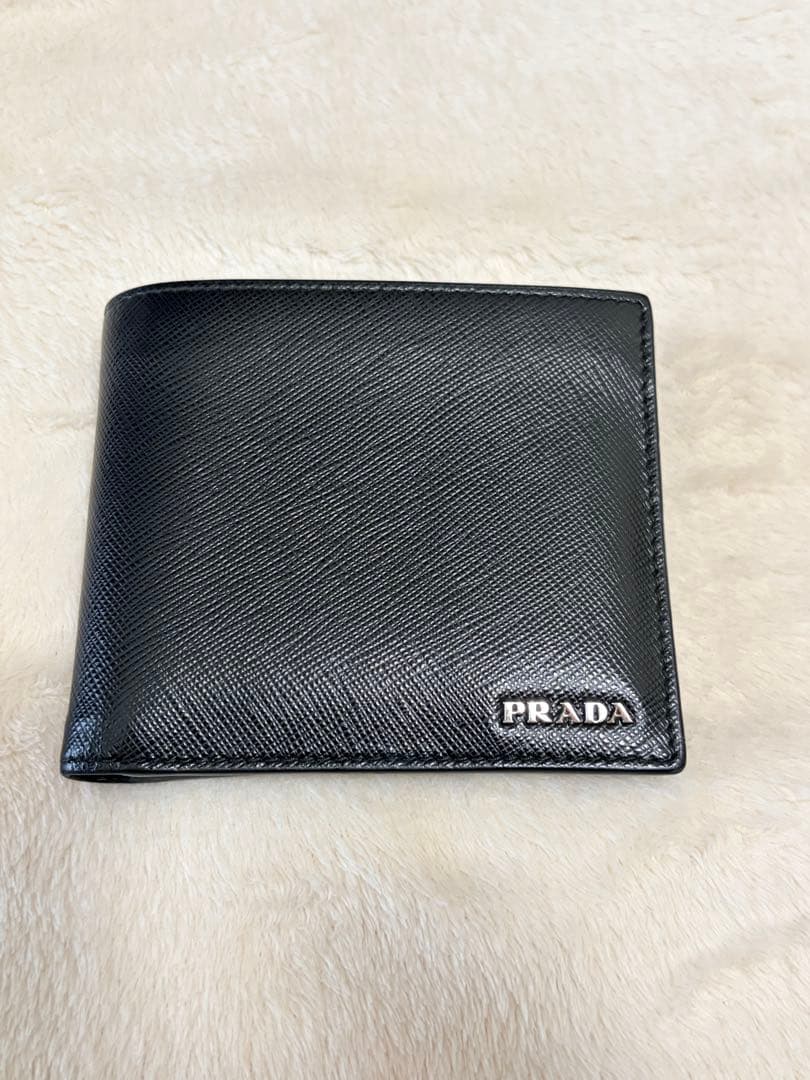 クララ PRADAサフィアーノレザー 二つ折り財布 箱付 証明カード付