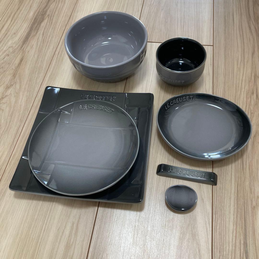 ル・クルーゼ ＊ フリント 7点セット