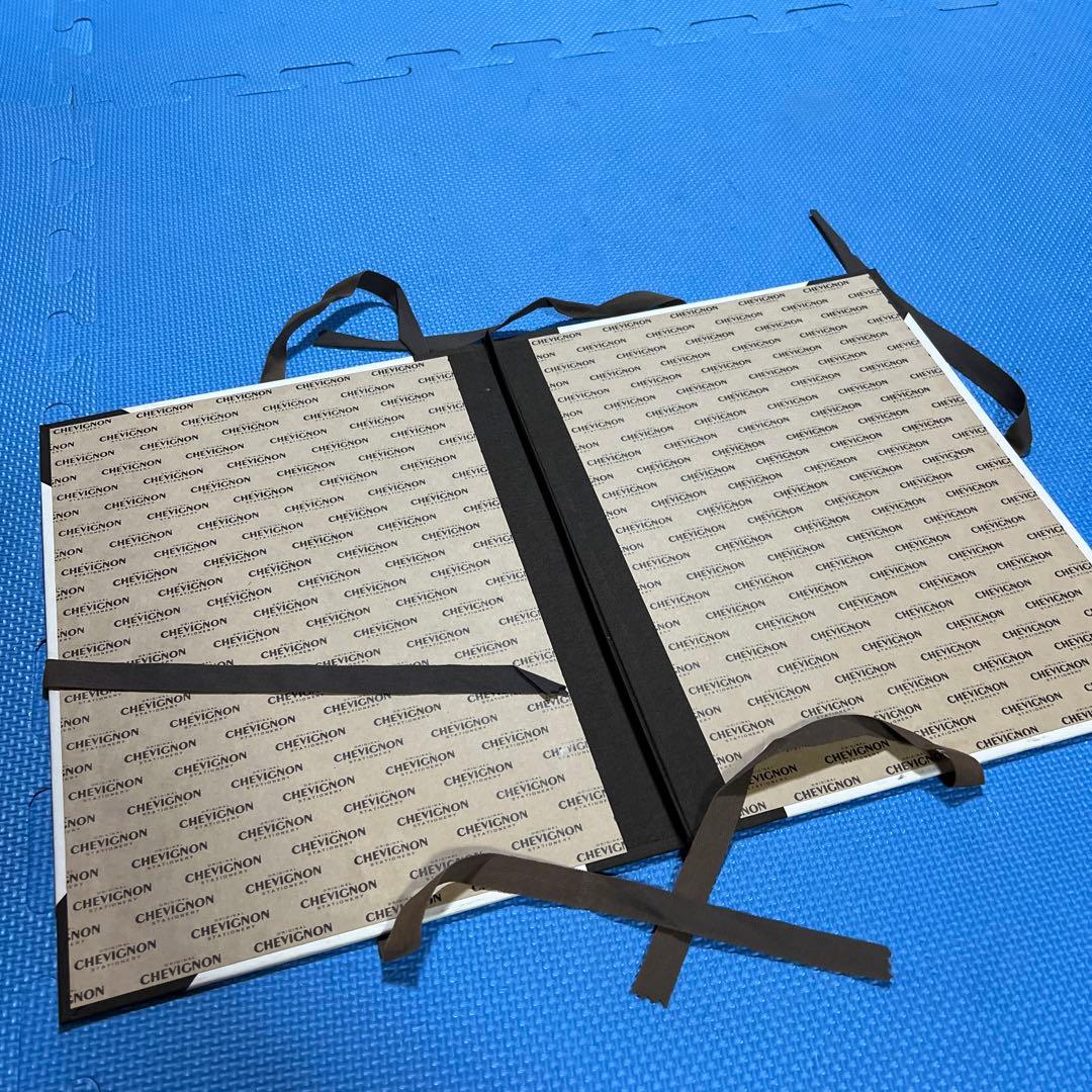 CHEVIGNON girl木製サインボードほか2点