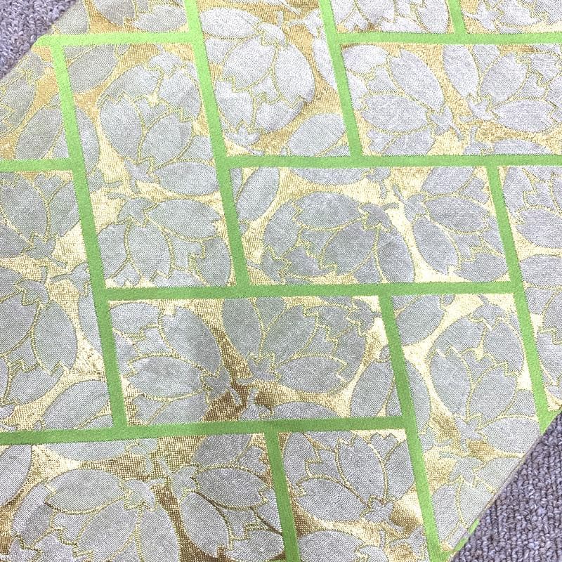 408ag43□七五三 七歳 女児 着物&開き帯＆長襦袢 金彩 扇 桜□状態良好