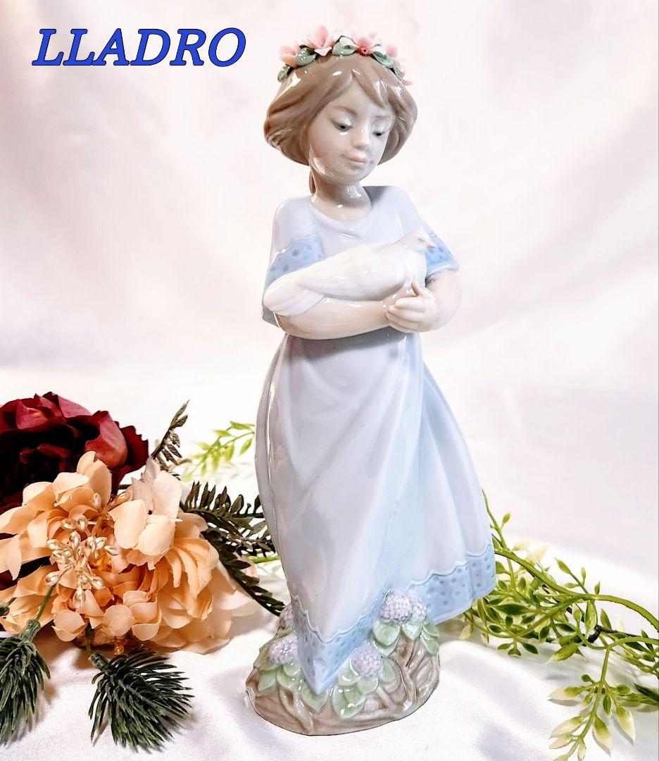 Julio＆Juliaリヤドロ【美品】フィギュリン《鳩を抱く少女》6807