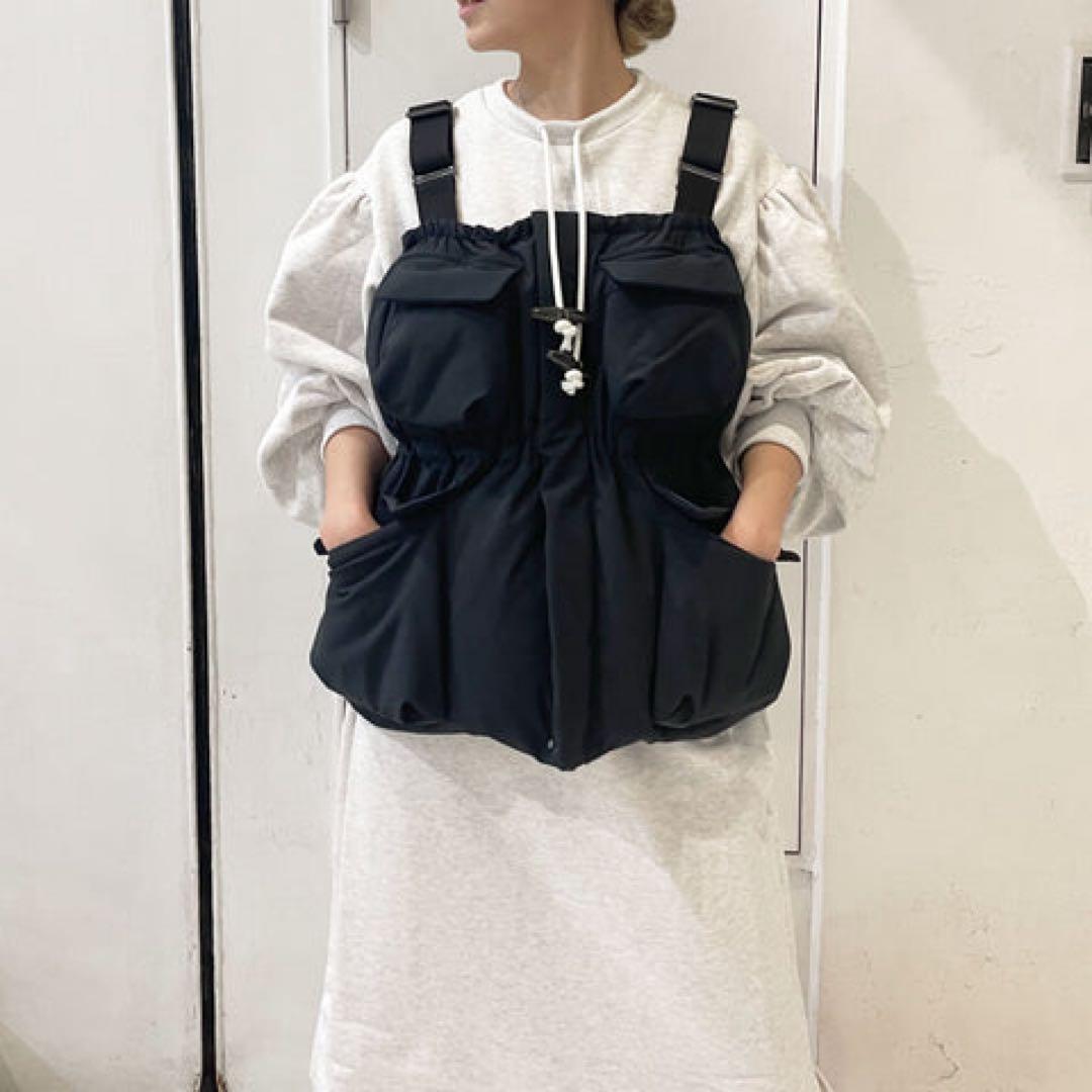 【未使用に近い】BELPER ダウンベスト BLACK〈定価64,900円〉