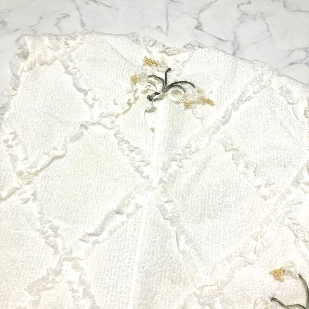 【新品未使用】CaEtLa さえら　ヒスクローネ　フラワー刺繍　レース　ベスト