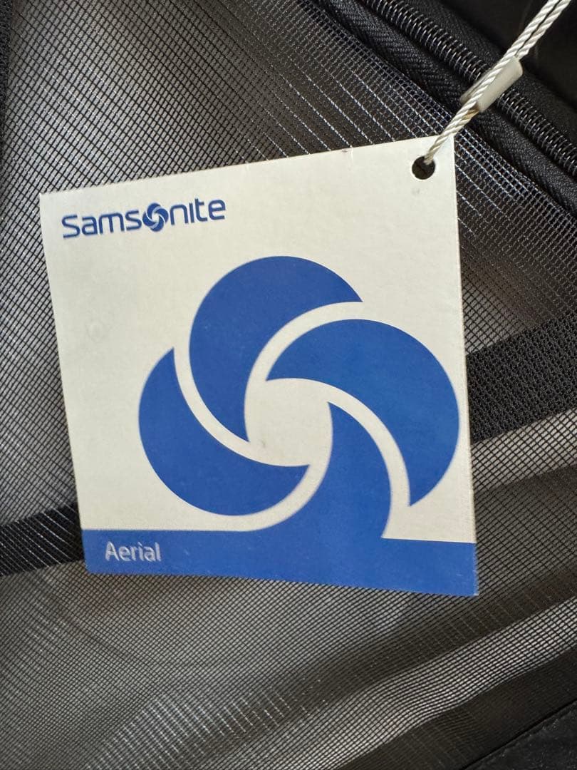 【最終値下】サムソナイト AERIAL 中型キャリーケース 4輪