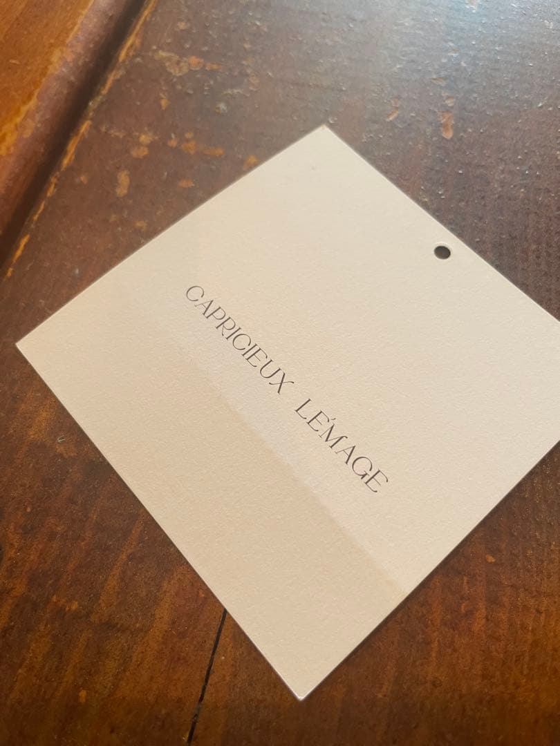 完売品‼️新品同様　カプリシュレマージュ ジャガードパフショルダートップス黒