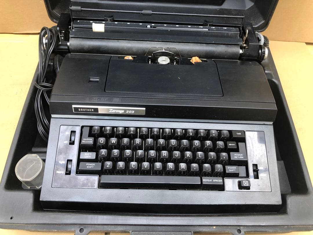 BROTHER 電動タイプライター Zorongo JP14-203型
