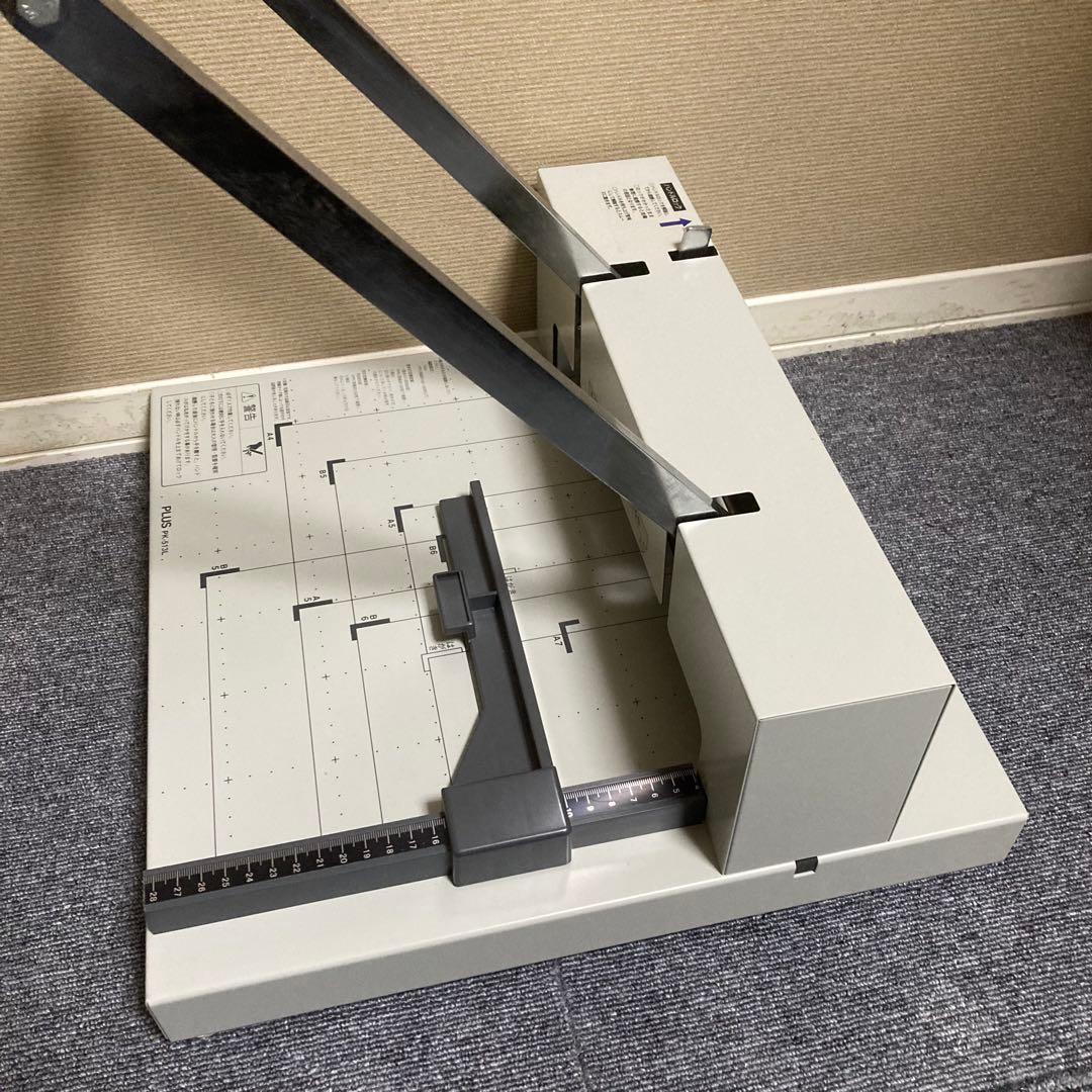 美品　PLUS PK-513L 手動裁断機　26-106