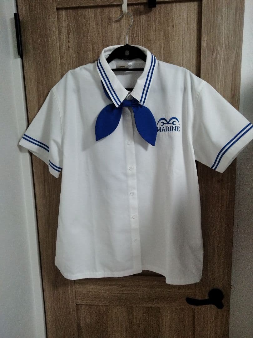 ＵＳＪ　ワンピース　海軍　シャツ