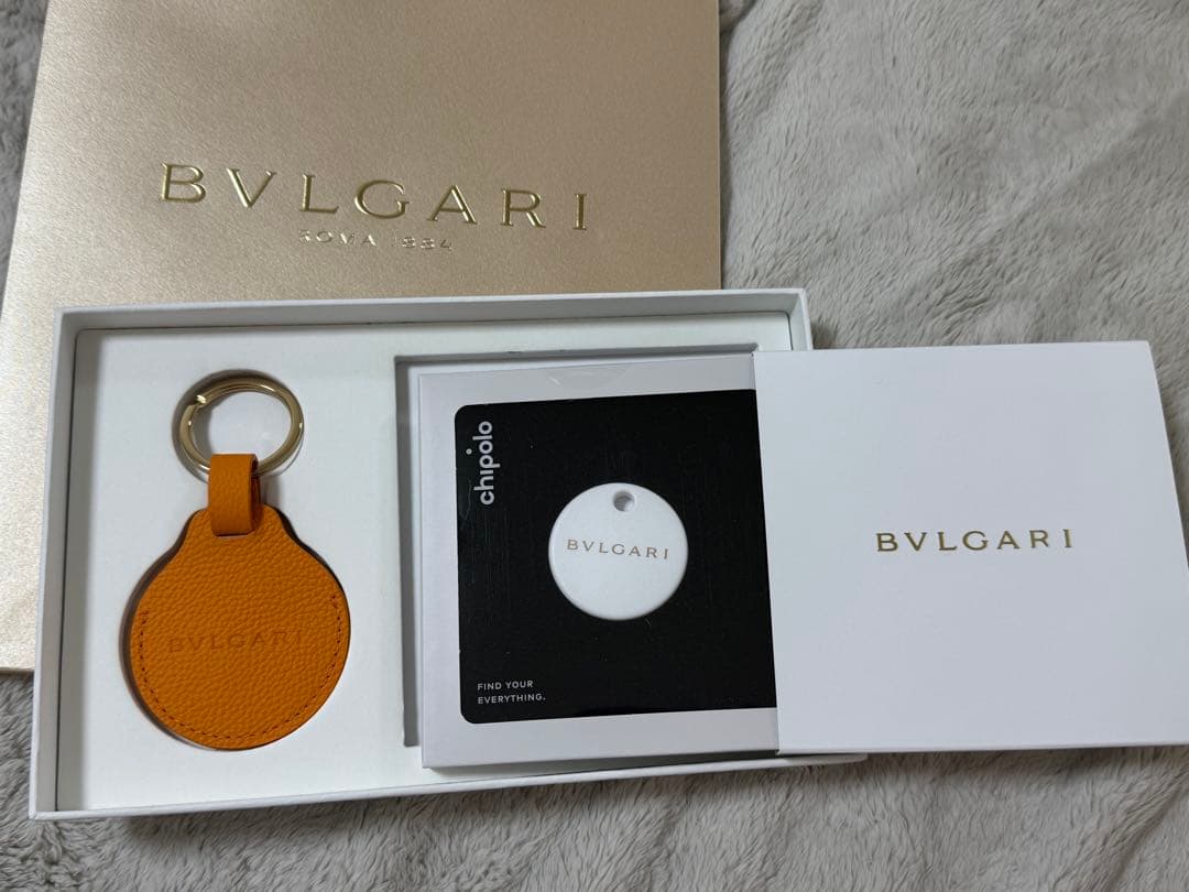 週末セール　　BVLGARI Chipolo ONE オレンジレザーキーホルダー