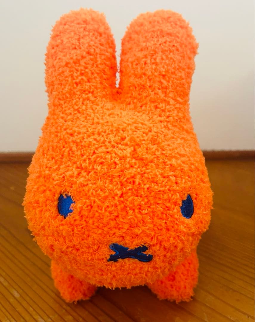 BEAMS別注MEDICOMTOYブルーナボンボンふわモコミニラビット