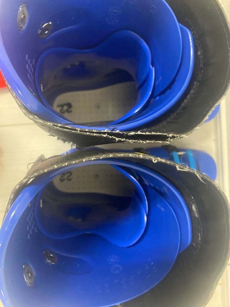 SALOMON ブーツ　130 極美品