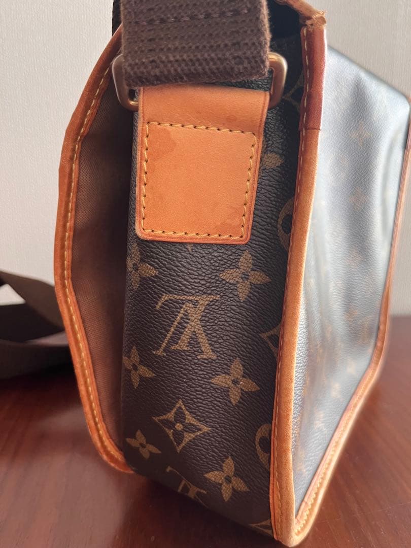 LOUIS VUITTON メッセンジャーボスフォールPM ショルダーバッグ