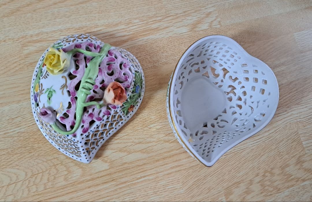 ヘレンド ファンタジー ボンボニエール (金彩透かし ハート型 )