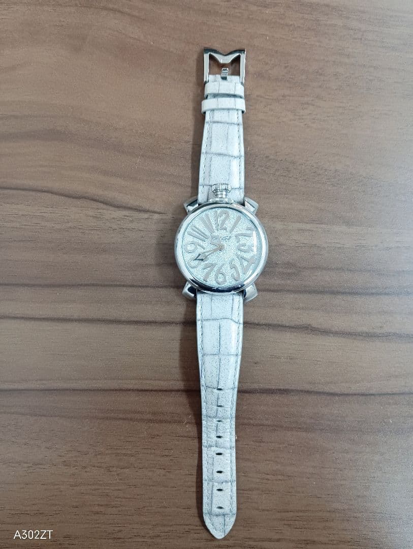 稼働　GAGAMILANO レザー アナログ 腕時計 クオーツ　レディース