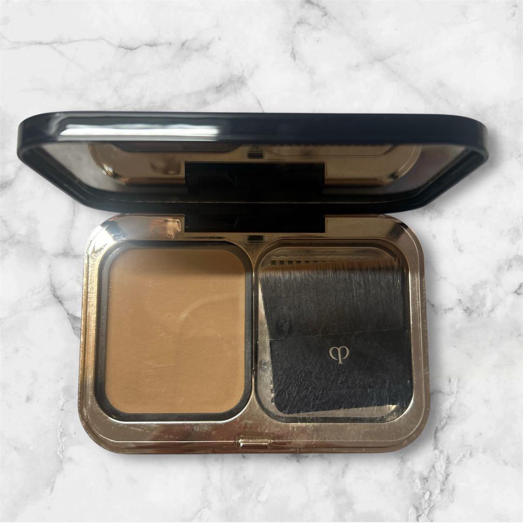 専用　clé de peau BEAUTÉ タンプードルエクラⅡオークル10