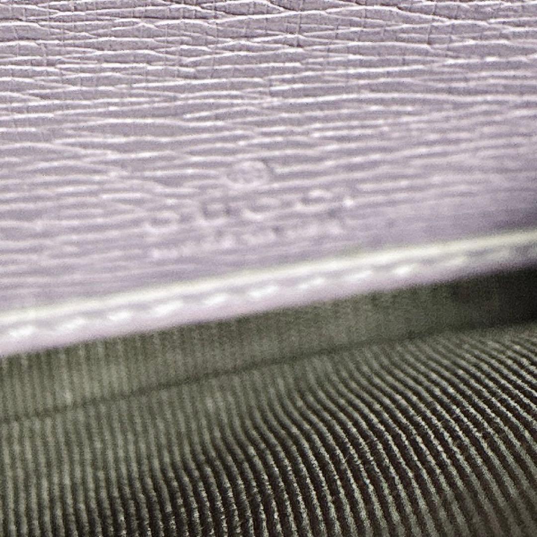 GUCCI　長財布　フローラ　ゴールド金具　レザー　白　花柄