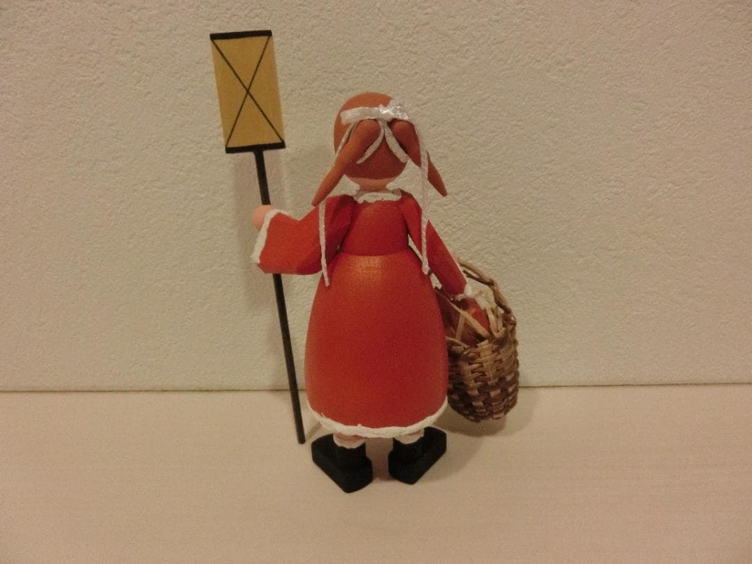 美品　ドイツ製　Bettina Franke　ランタンとカゴを持つ少女