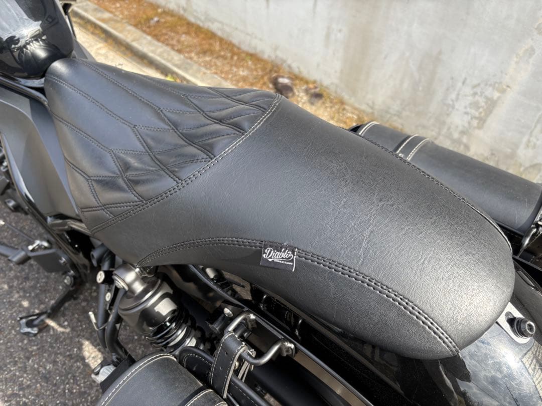 S*i様 ホンダ レブル Diabolus製 シート