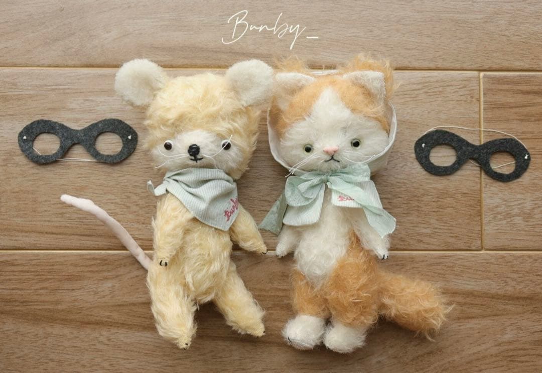 悪戯好きな仔猫ちゃん アーティストベア 海外作家様 ハンドメイド ぬいぐるみ