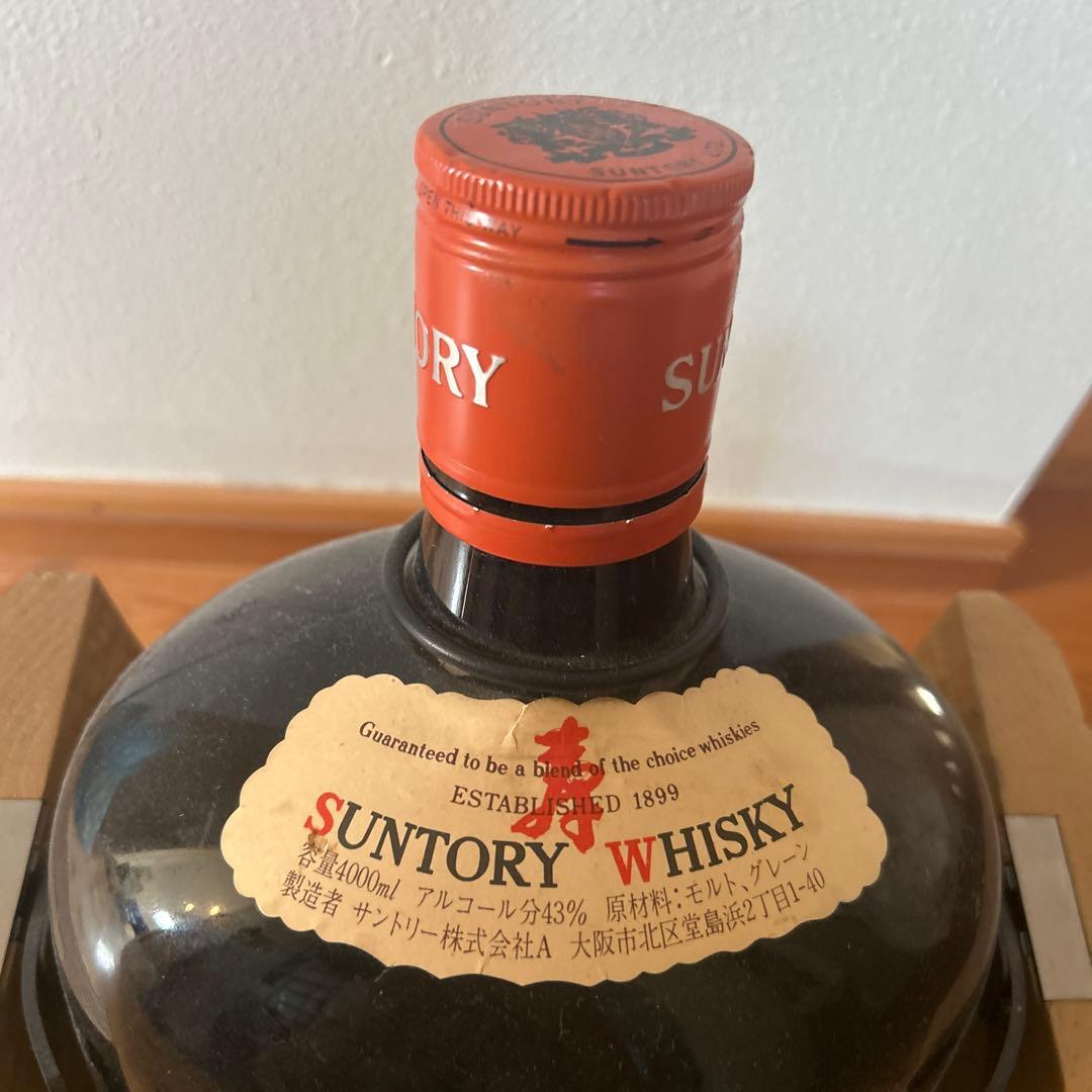 空瓶　Suntory Old Whisky 4000ml 木製スタンド付き