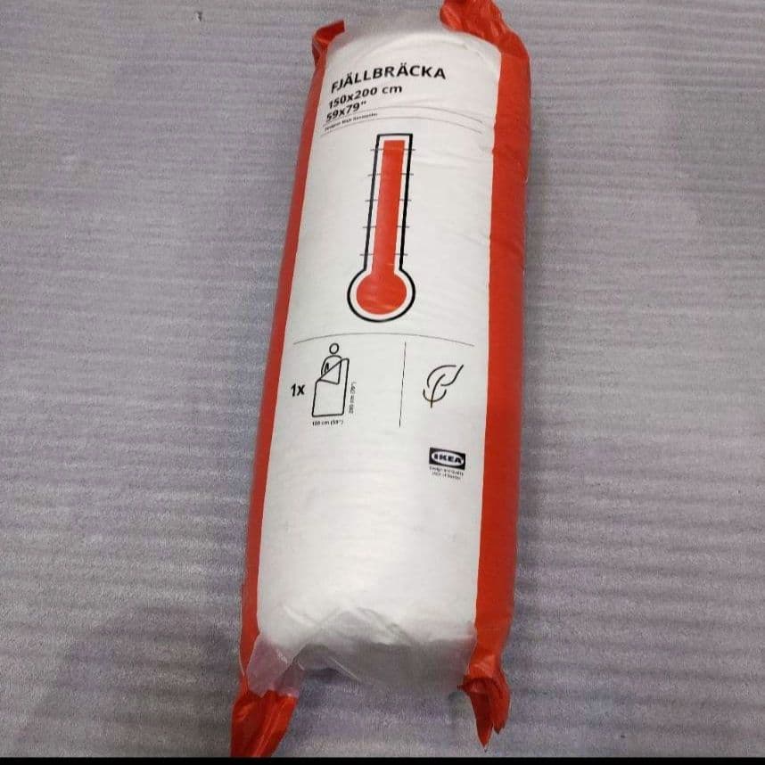 イケア　FJLLBRCKA フィェルブレカ掛け布団 厚手 ダウン